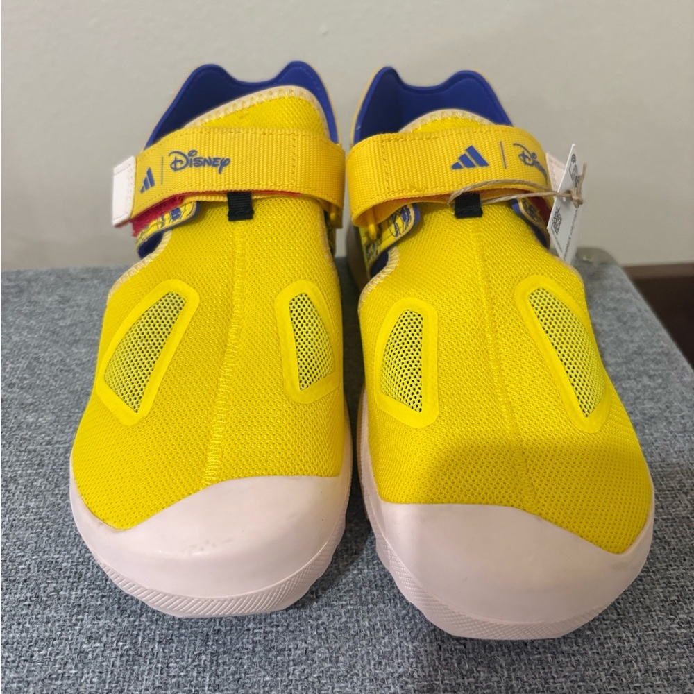 adidas Disney Kids Terrex Captain Toey Hiking shoes in Yellow and Blue